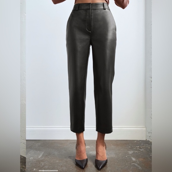 ⭐️Host Pick⭐️ Aritzia Babaton Black Command Cropped leather Pant size 14 - Picture 2 of 6